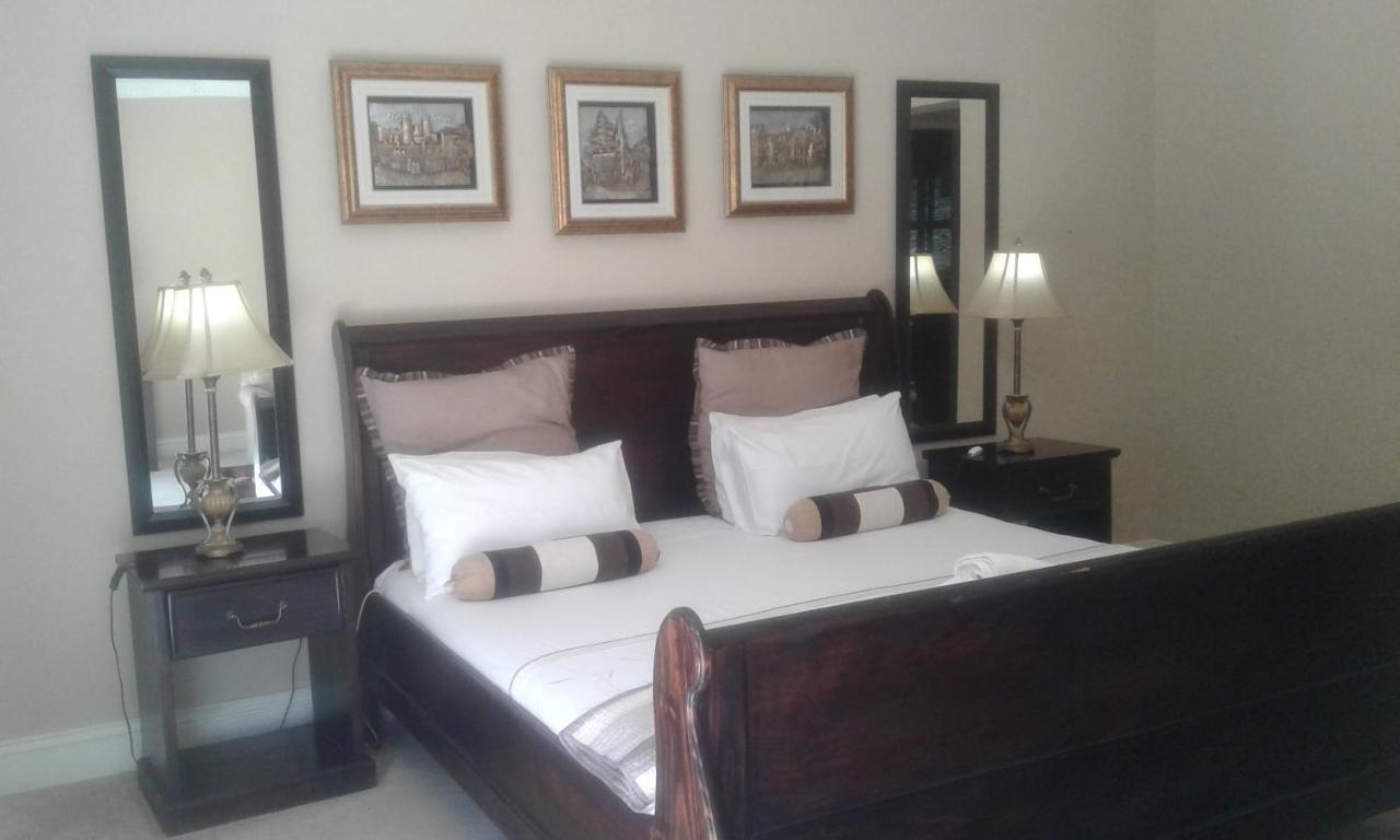 The Historic Hogsback Inn Экстерьер фото