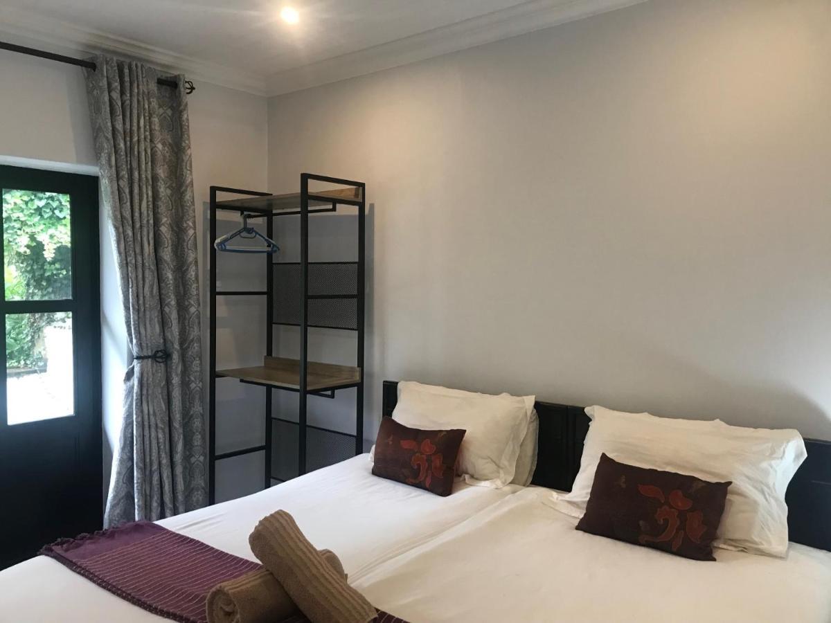 The Historic Hogsback Inn Экстерьер фото
